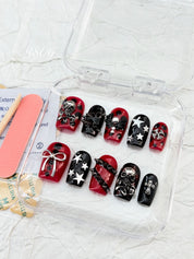 zb11..Diverse and beautifully shaped armor pieces