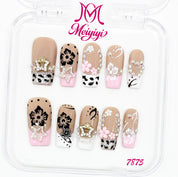 zb129...A wide variety of wearable nails in different styles.
