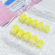 zb21..A variety of dazzling and colorful nail wraps