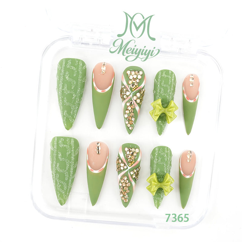 zb110..A wide variety of nails