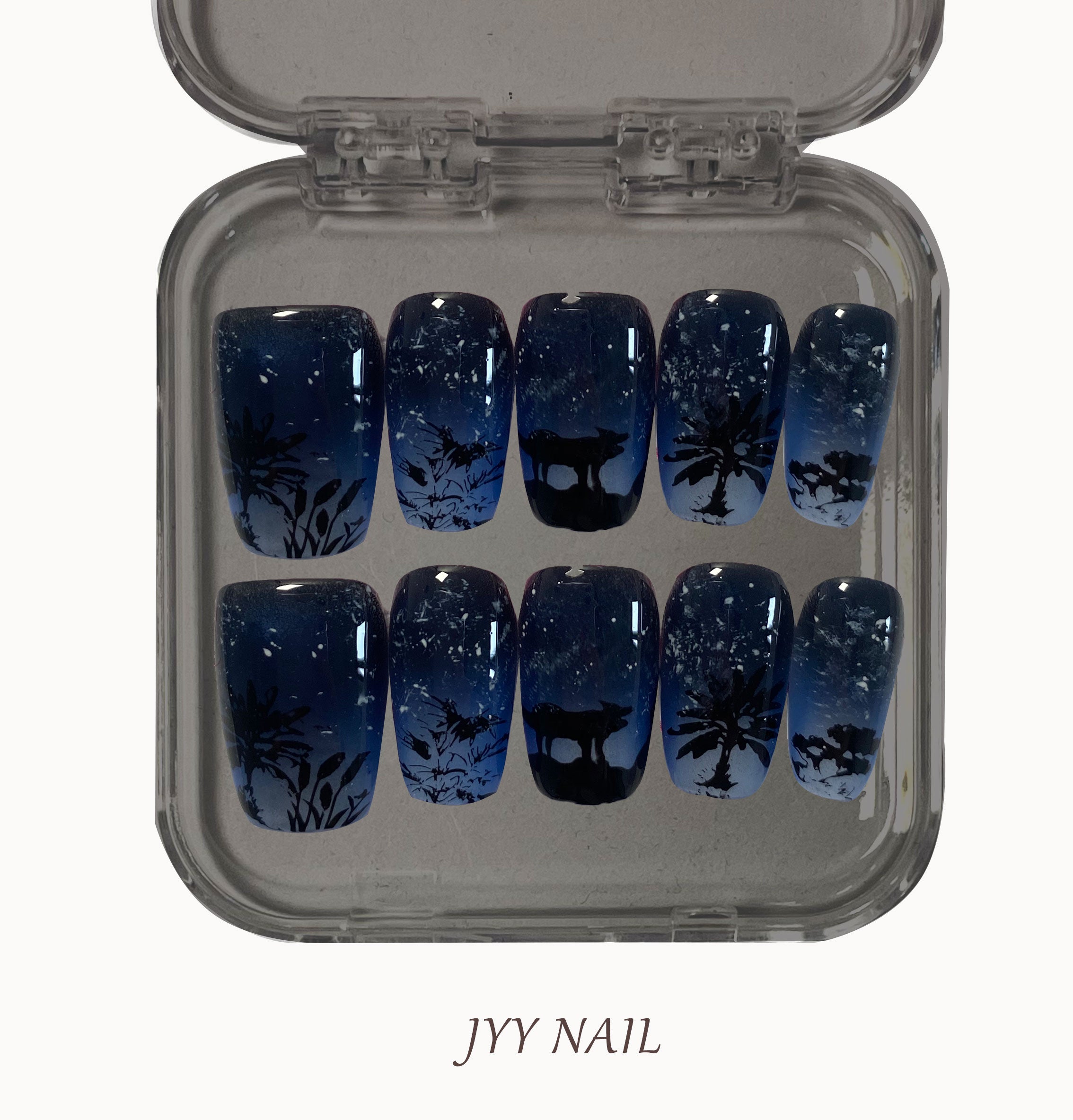 A165 Blue Silver Wolf：Halloween limited blue and silver Wolf nail art