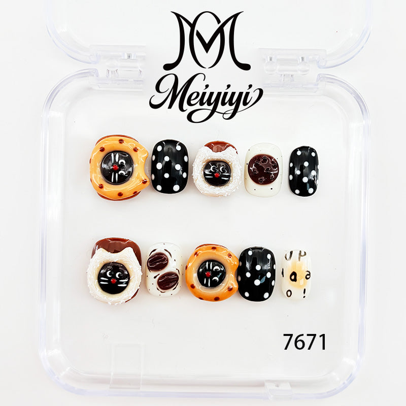 zb121..A wide variety of nails