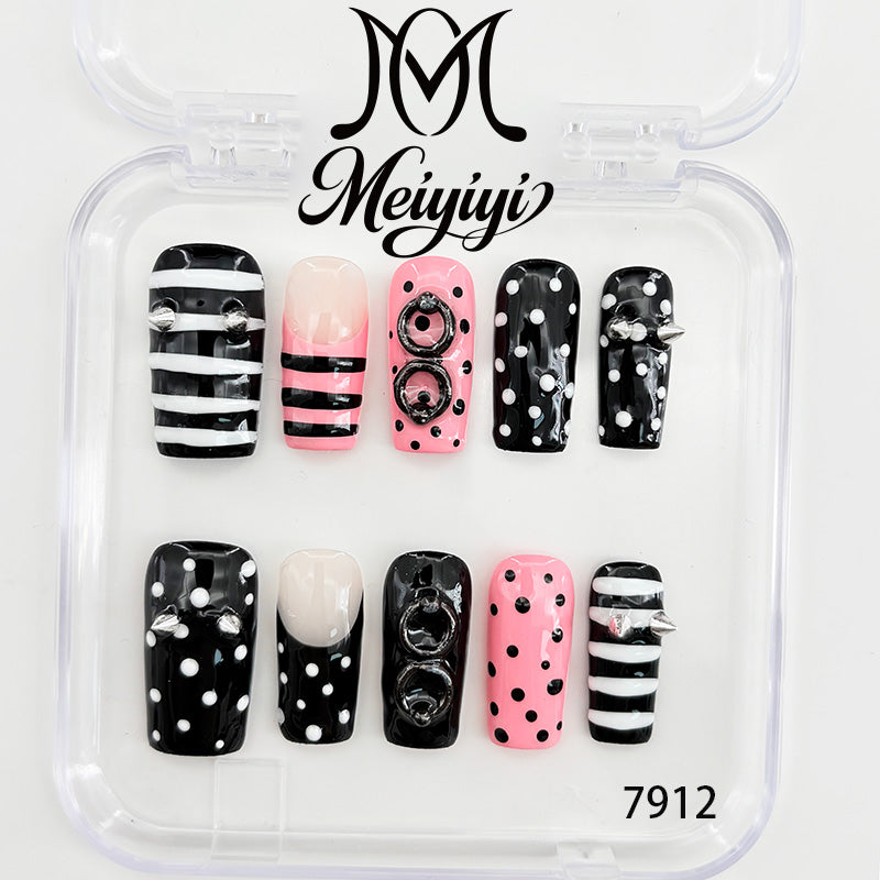 zb130..A wide variety of wearable nails