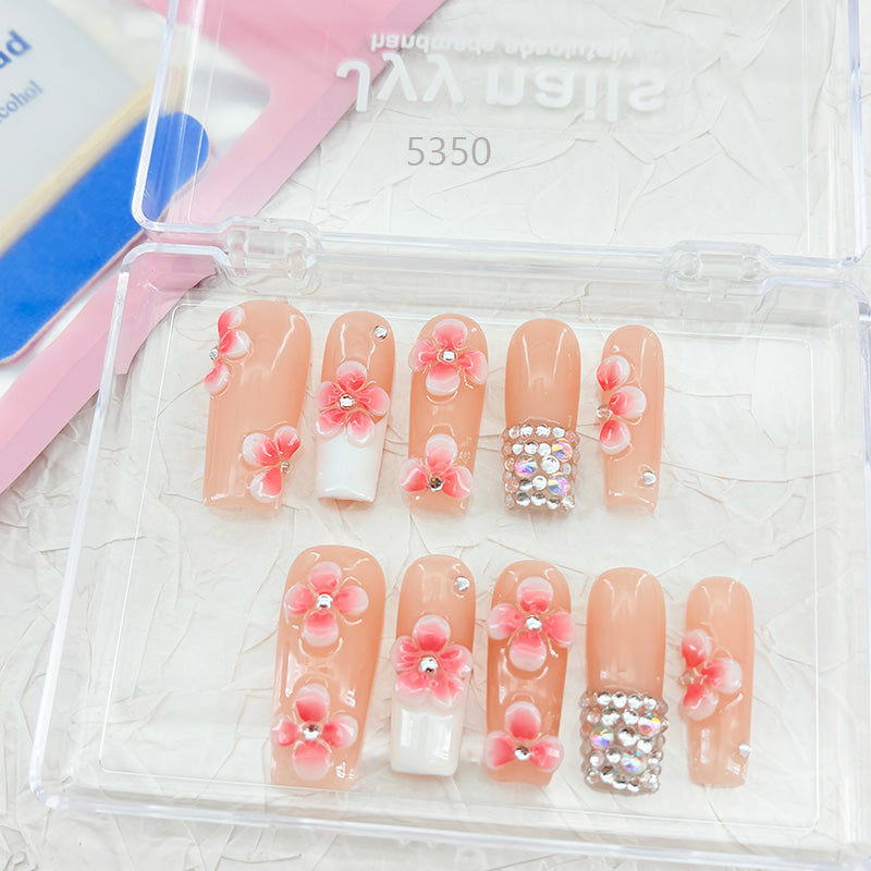 zb45..Exhibition panels of various types of wearable armor