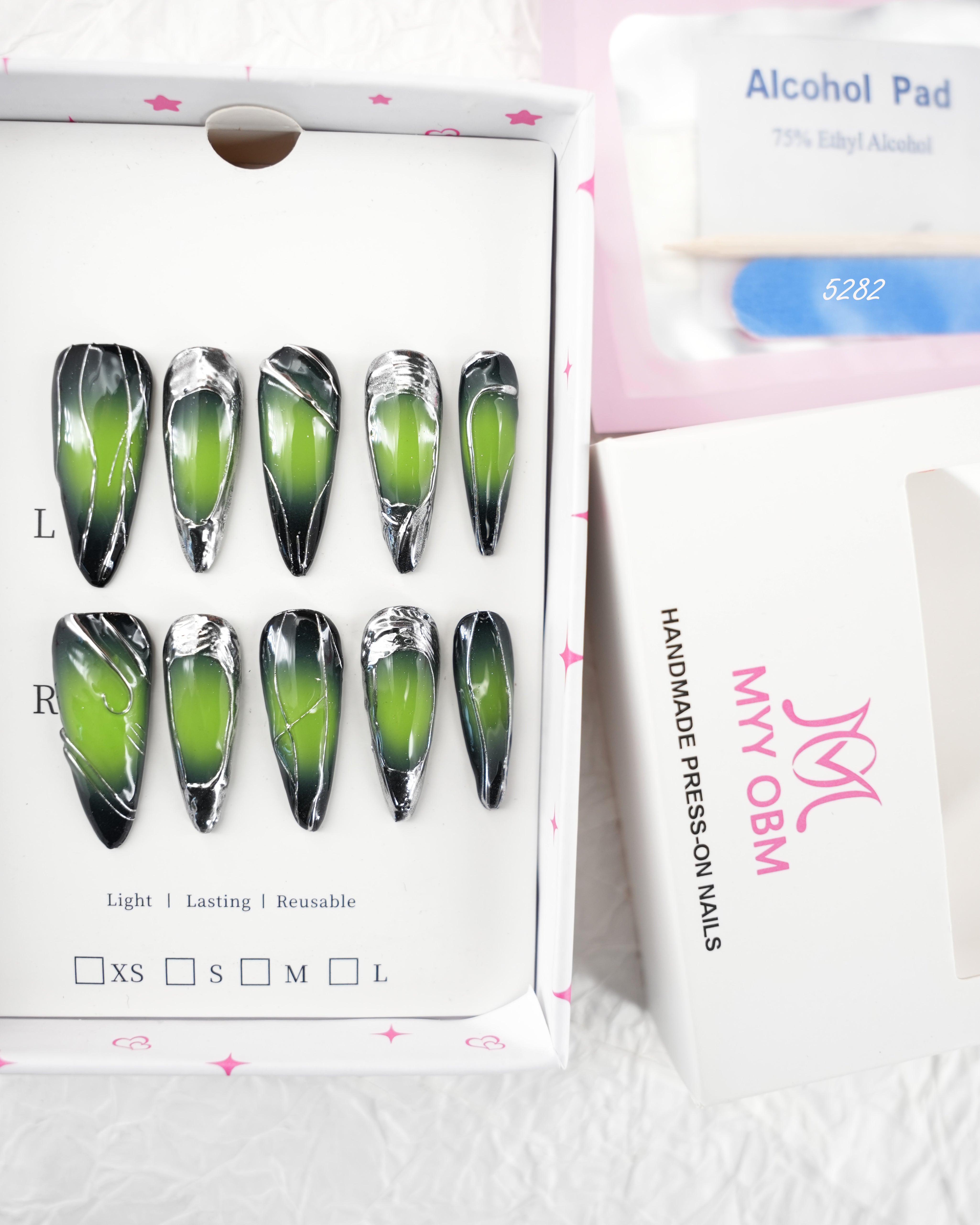 zb43..Exhibition board of various styles of German armor