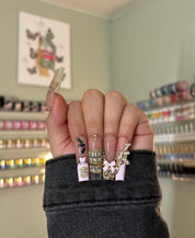 Customized Nails-rich