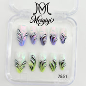 zb130..A wide variety of wearable nails