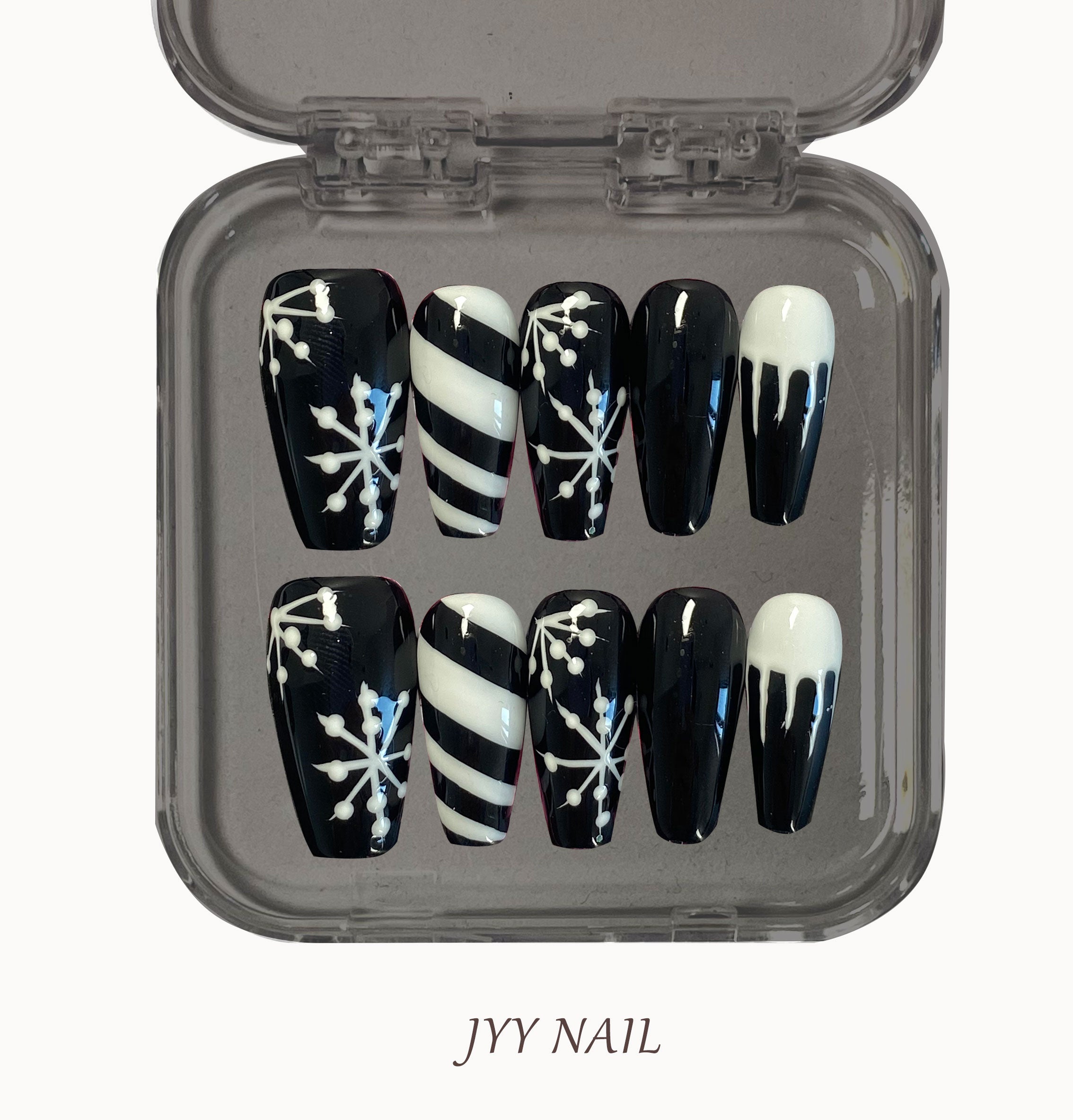 A242 Black and white stripes:Black and white stripes custom handmade texture nail art