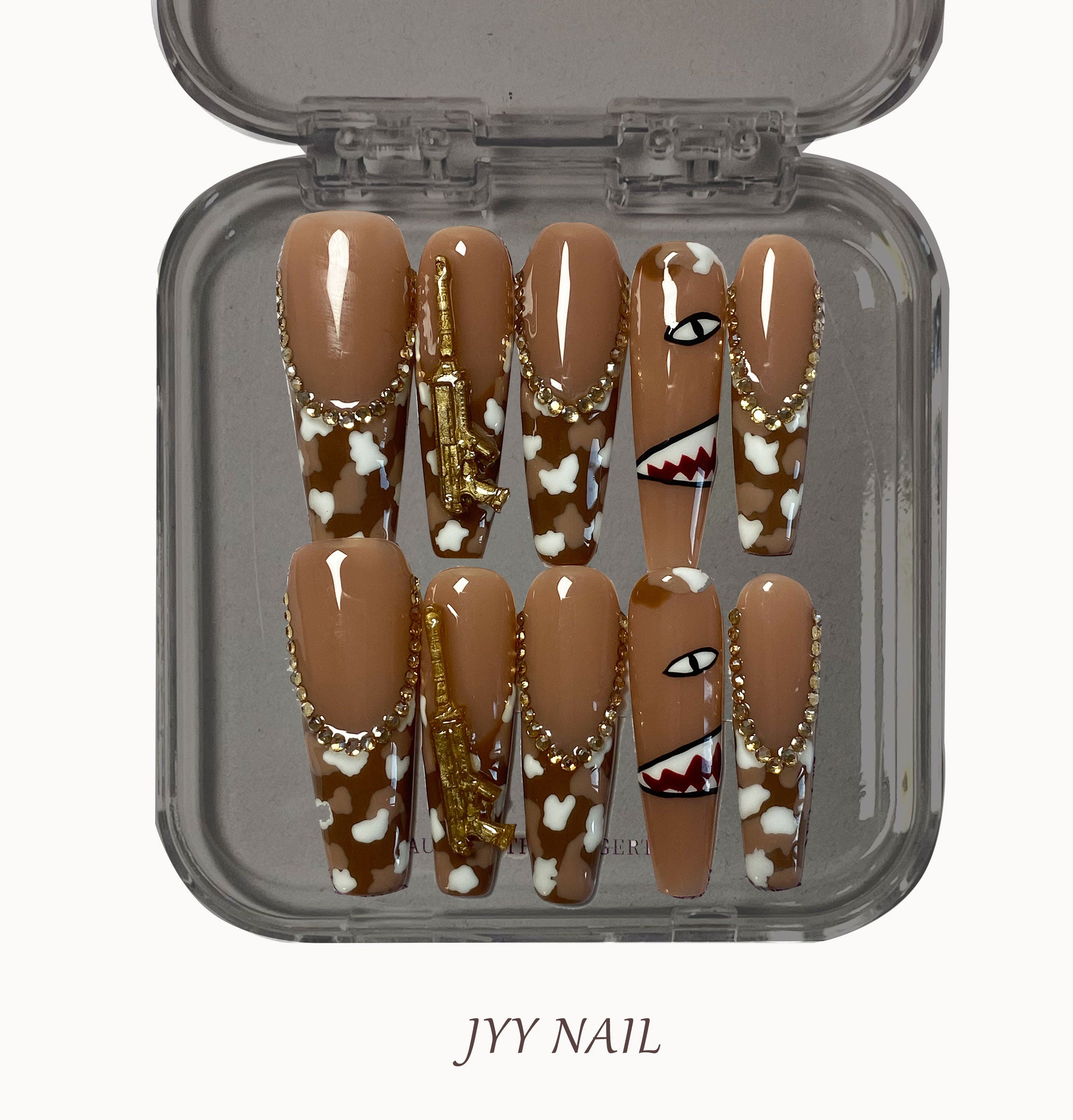 A246 Caramel camo:High-end custom caramel camo manicure