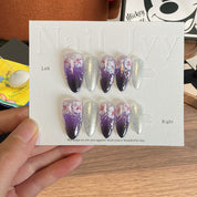 Meiyi Yi's original designer's heavy hand-painted French cat's eye nail art