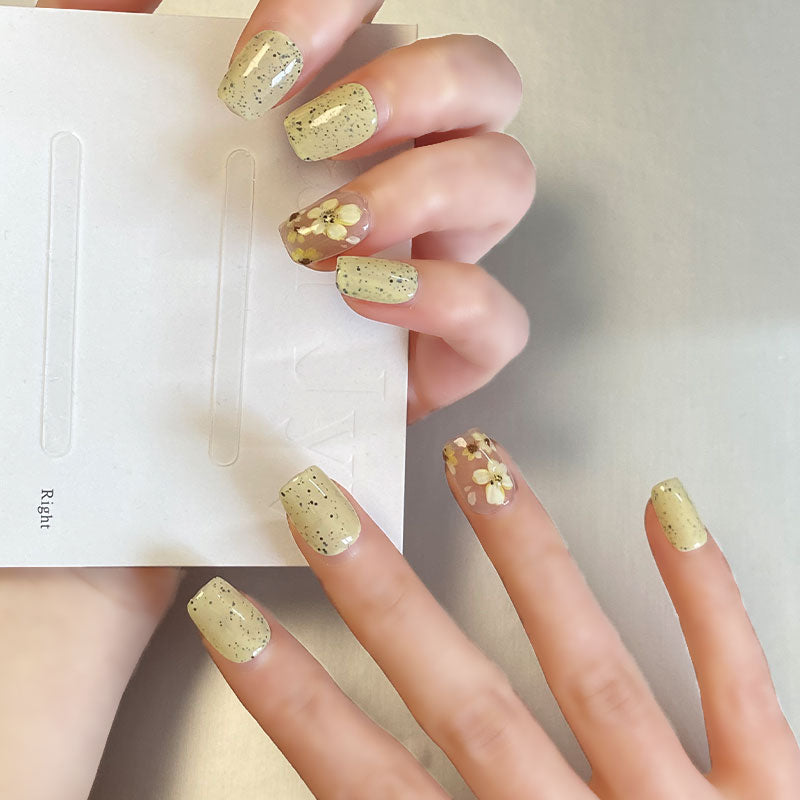 Fashionable and trendy custom-made heavy-duty wearable false nail stickers
