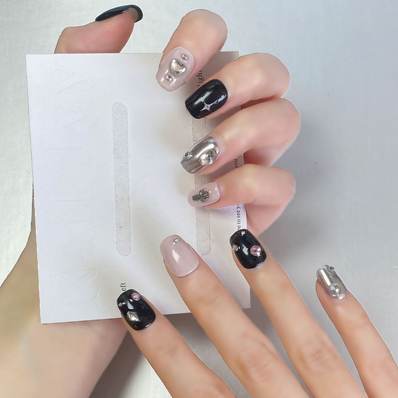 A1242-Handmade 2025 bestseller custom nail art trend, fashionable and international style