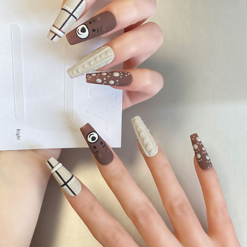 Meiyiyi original high-end hand-painted 3D flower-picking design wearable nail art