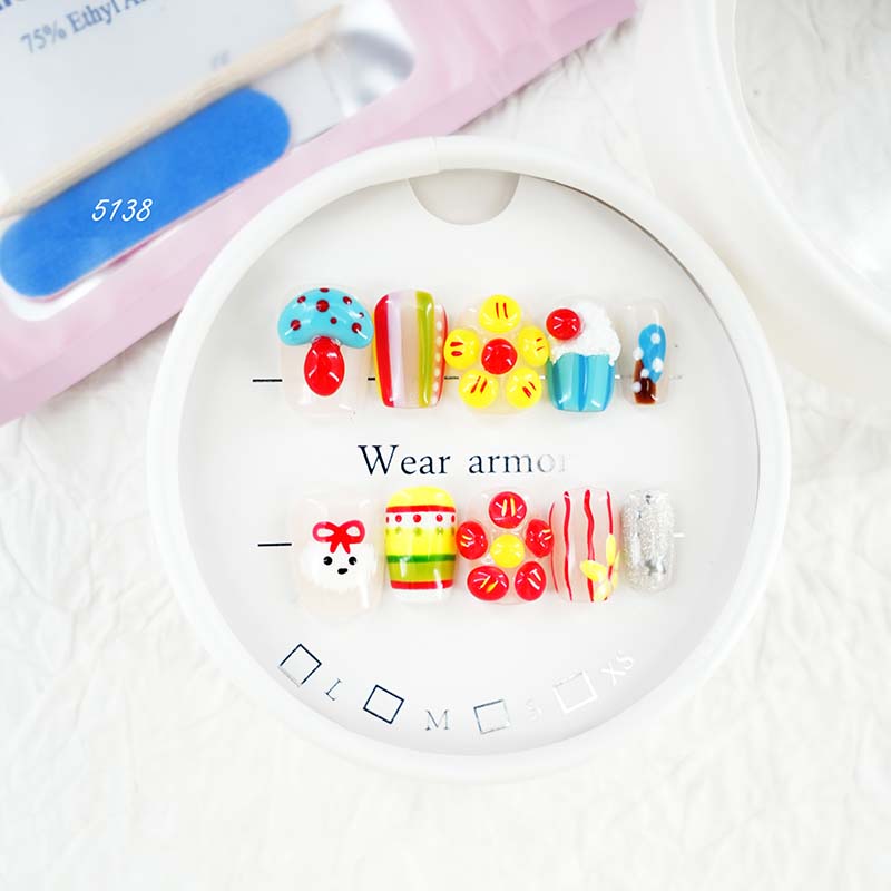 zb40..Different styles press on nails display