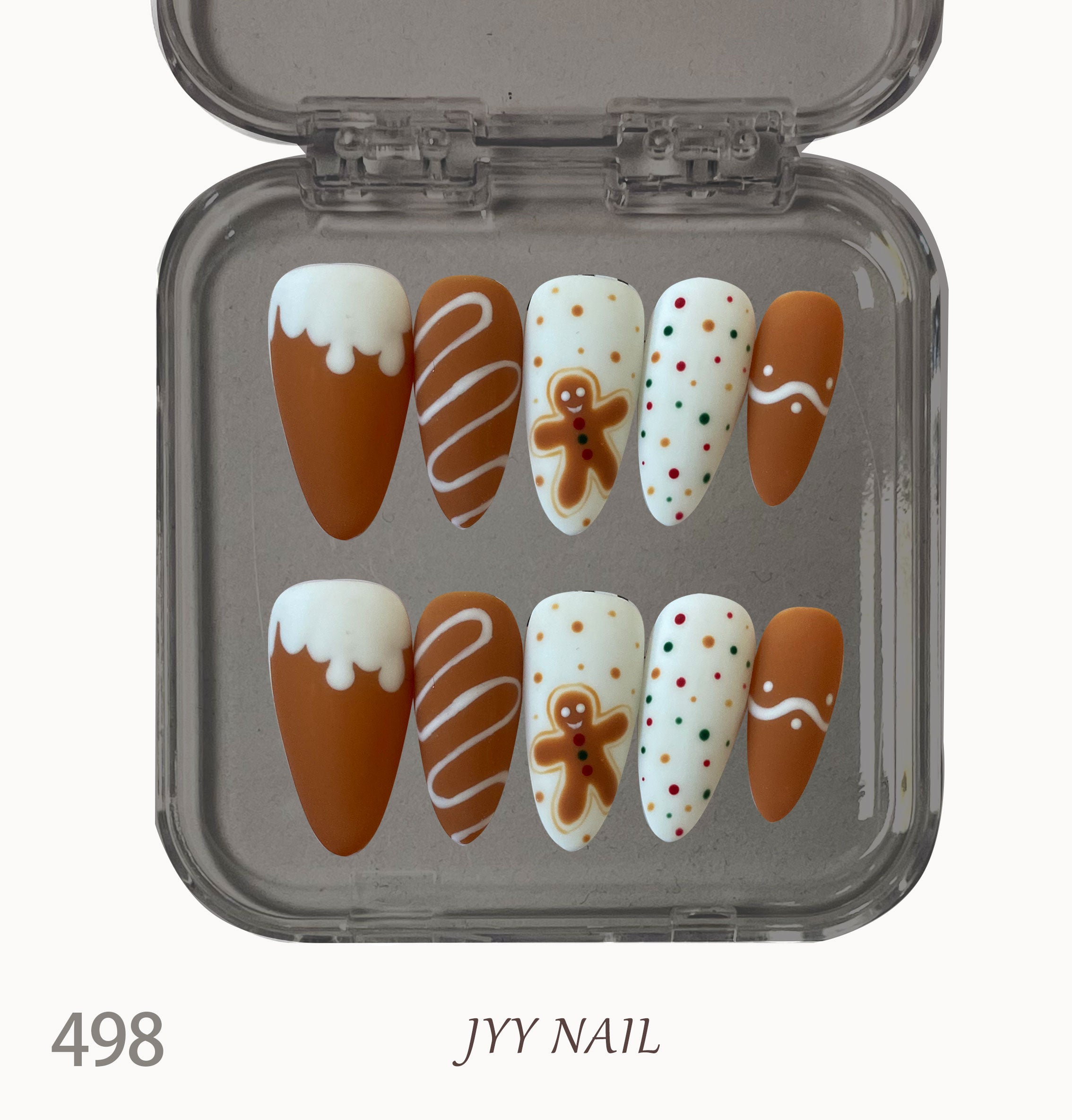 A498 Gingerbread man:Gingerbread nail art by hand