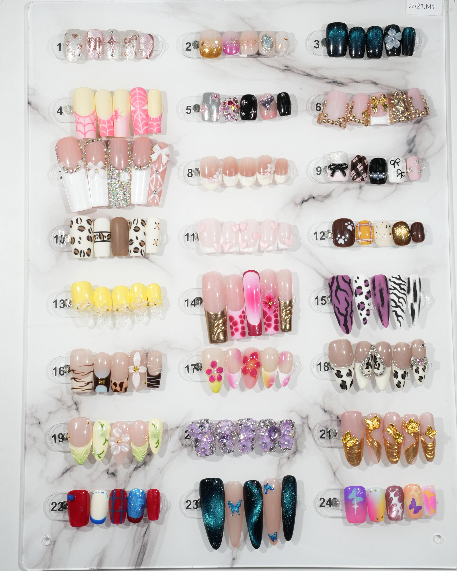 zb21..A variety of dazzling and colorful nail wraps