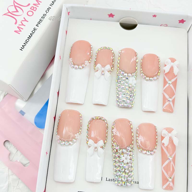 zb21..A variety of dazzling and colorful nail wraps