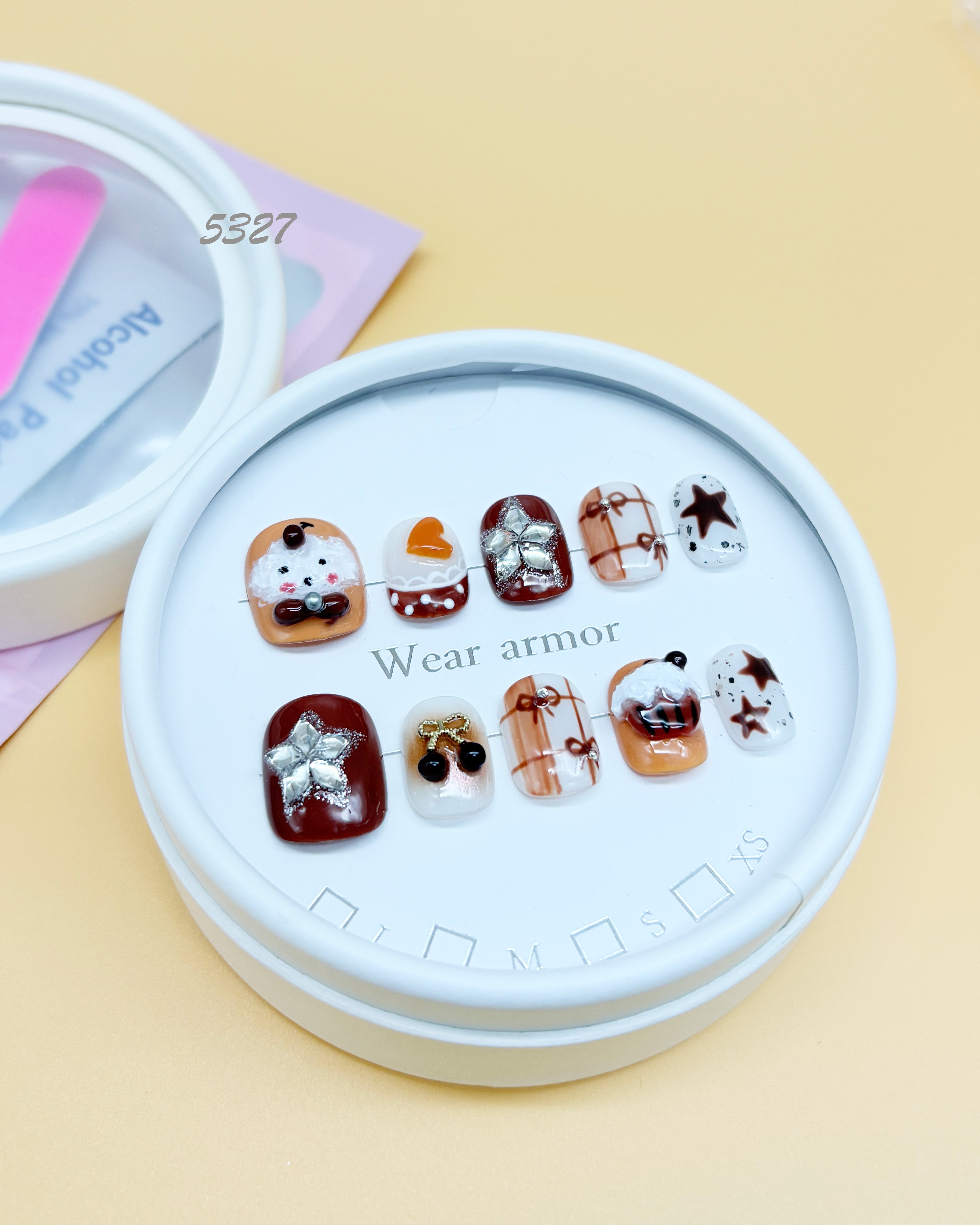 zb44..Exhibition panels of various types of wearable armor