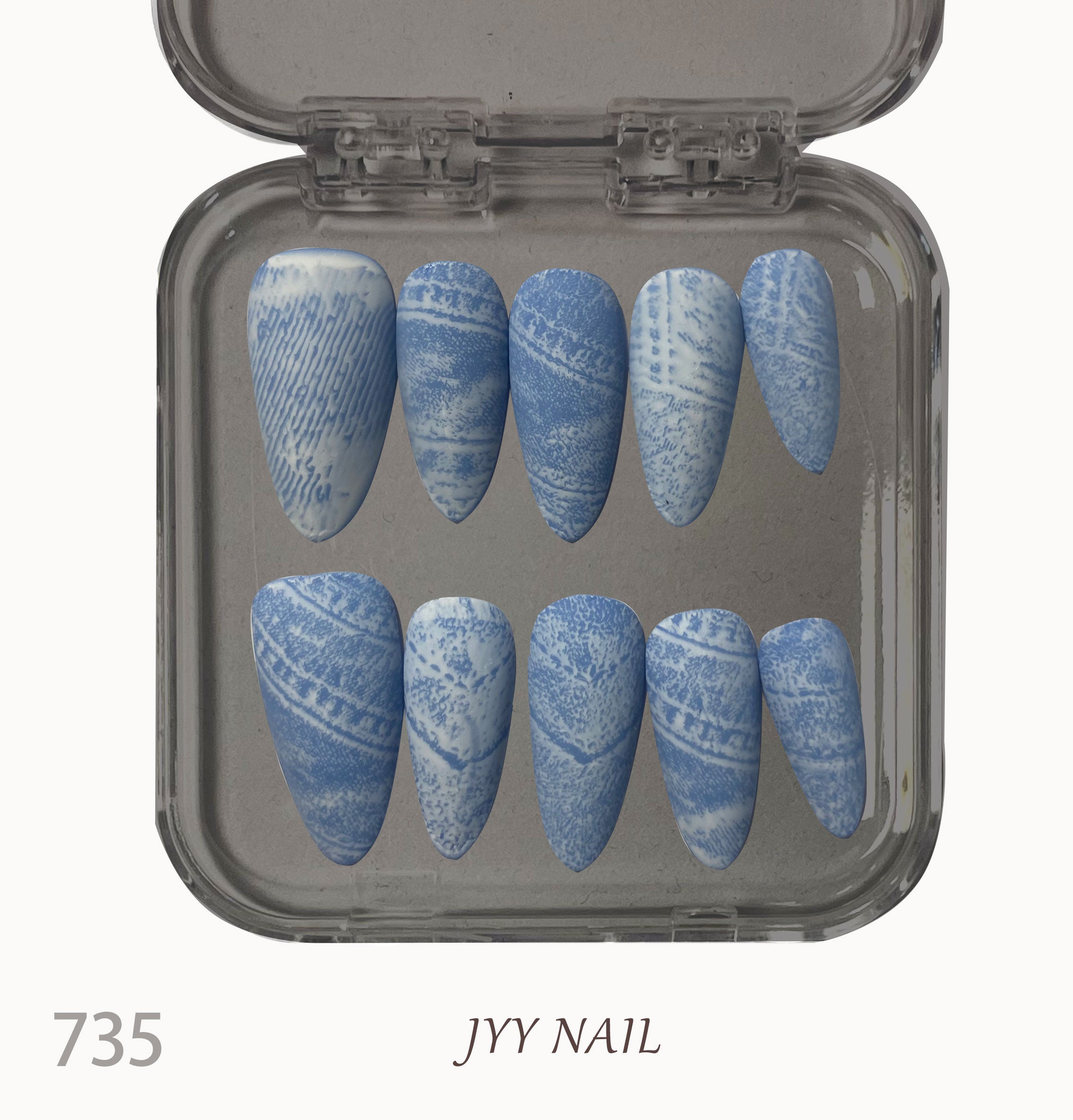 A735Blue and white porcelain:Hand-painted blue and white porcelain nails