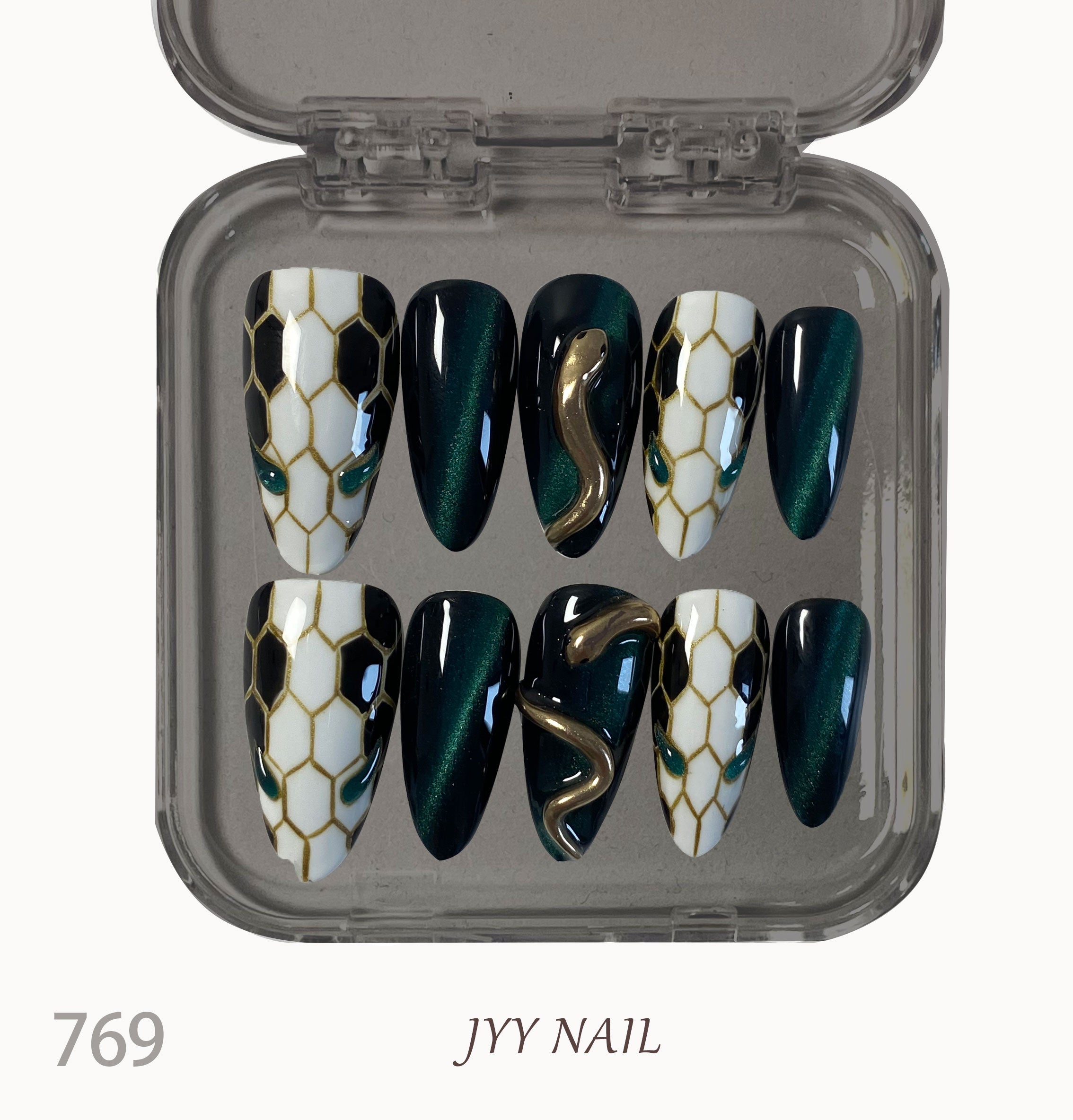 A769 The Bulgari snake：Pure hand-painted custom brand nail art