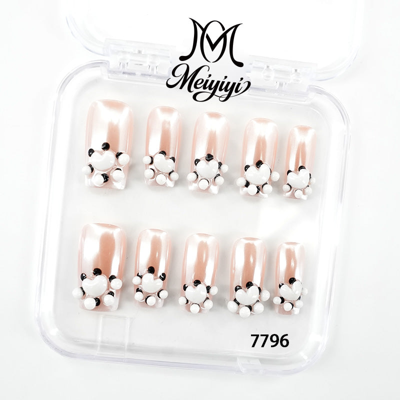 zb128..A wide variety of wearable nails