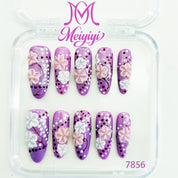 zb133..A variety of nails