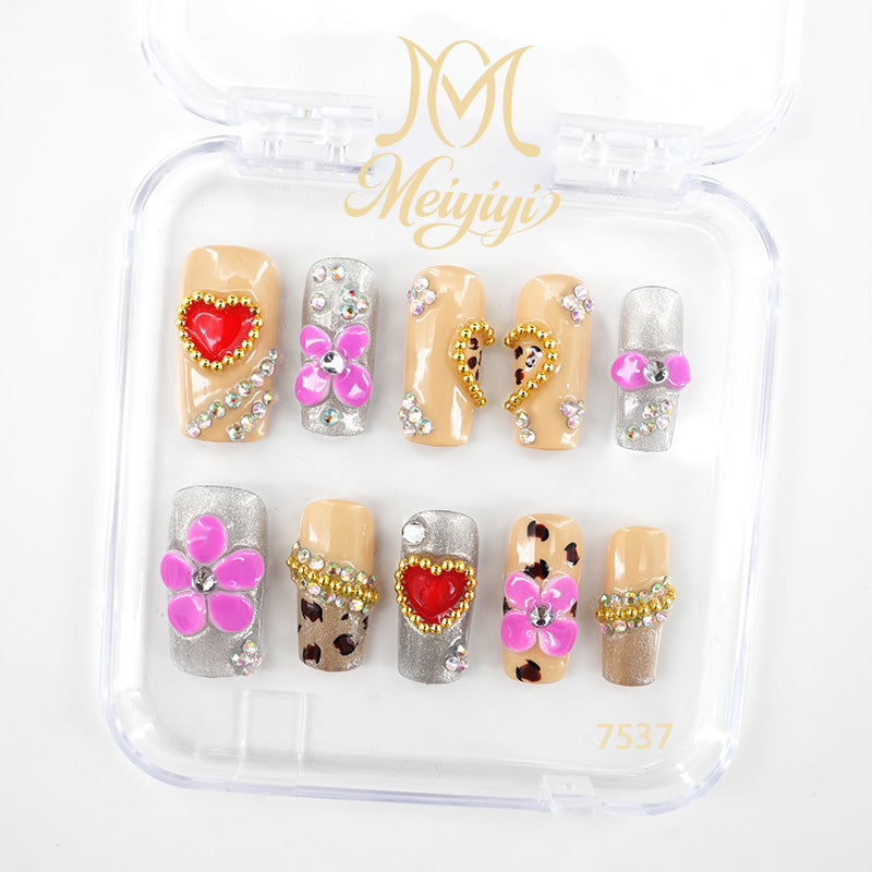 zb119..A wide variety of nails