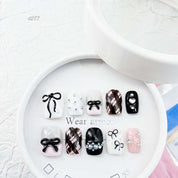 zb21..A variety of dazzling and colorful nail wraps