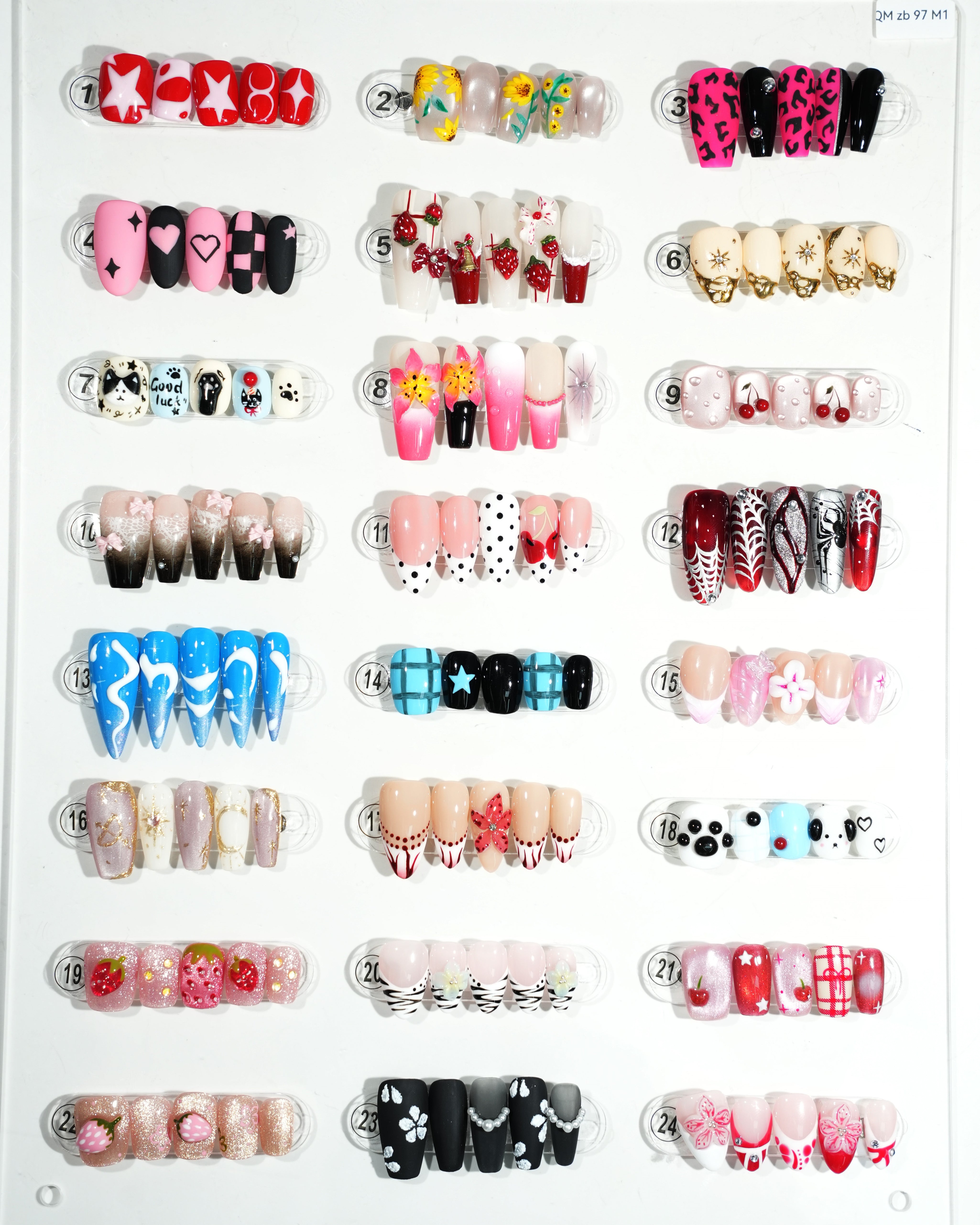 zb97..A wide variety of nails