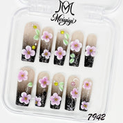 zb132..A variety of nails