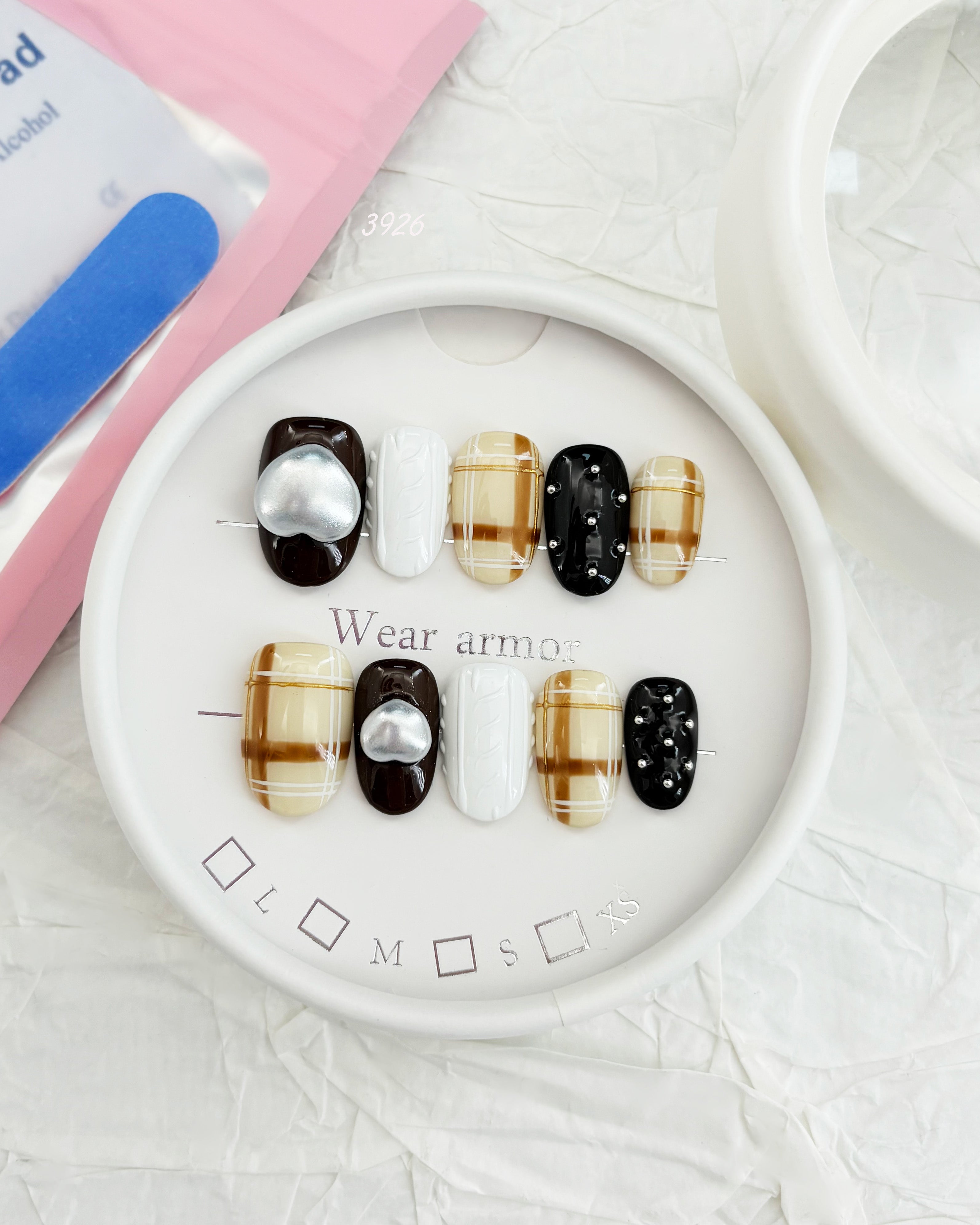 zb13..Wearable armors with distinct features