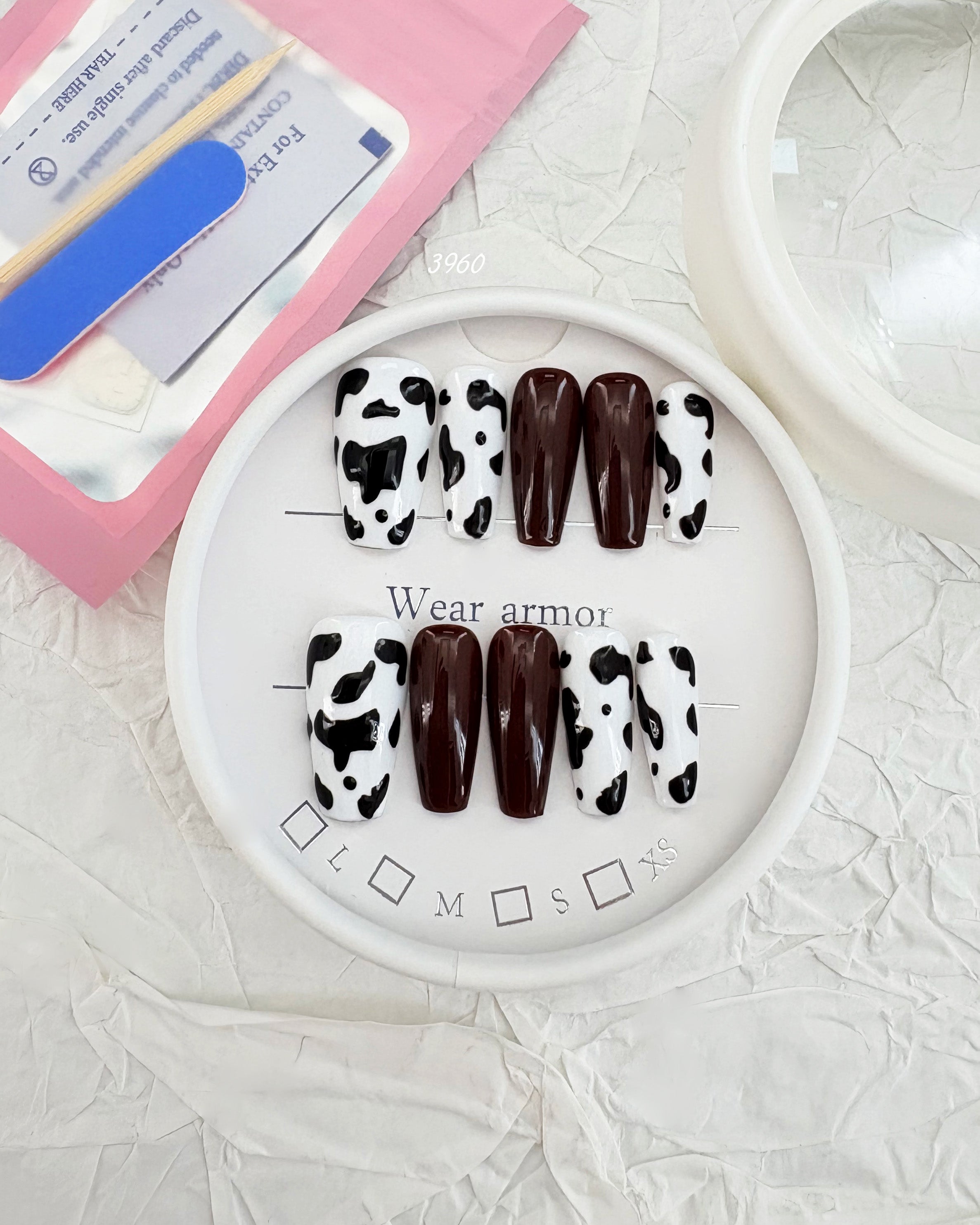 zb13..Wearable armors with distinct features