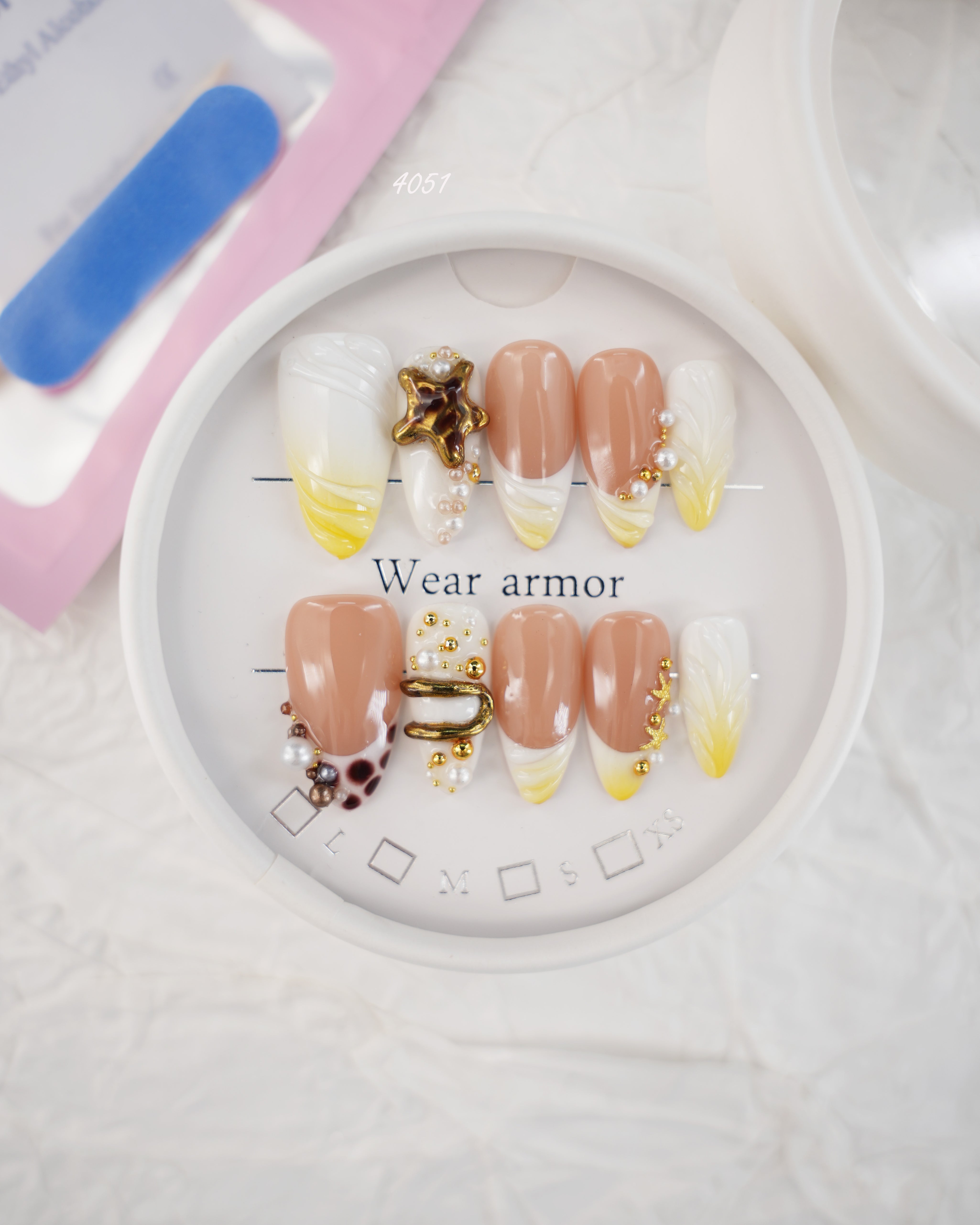 zb15..Wearable armor of various styles