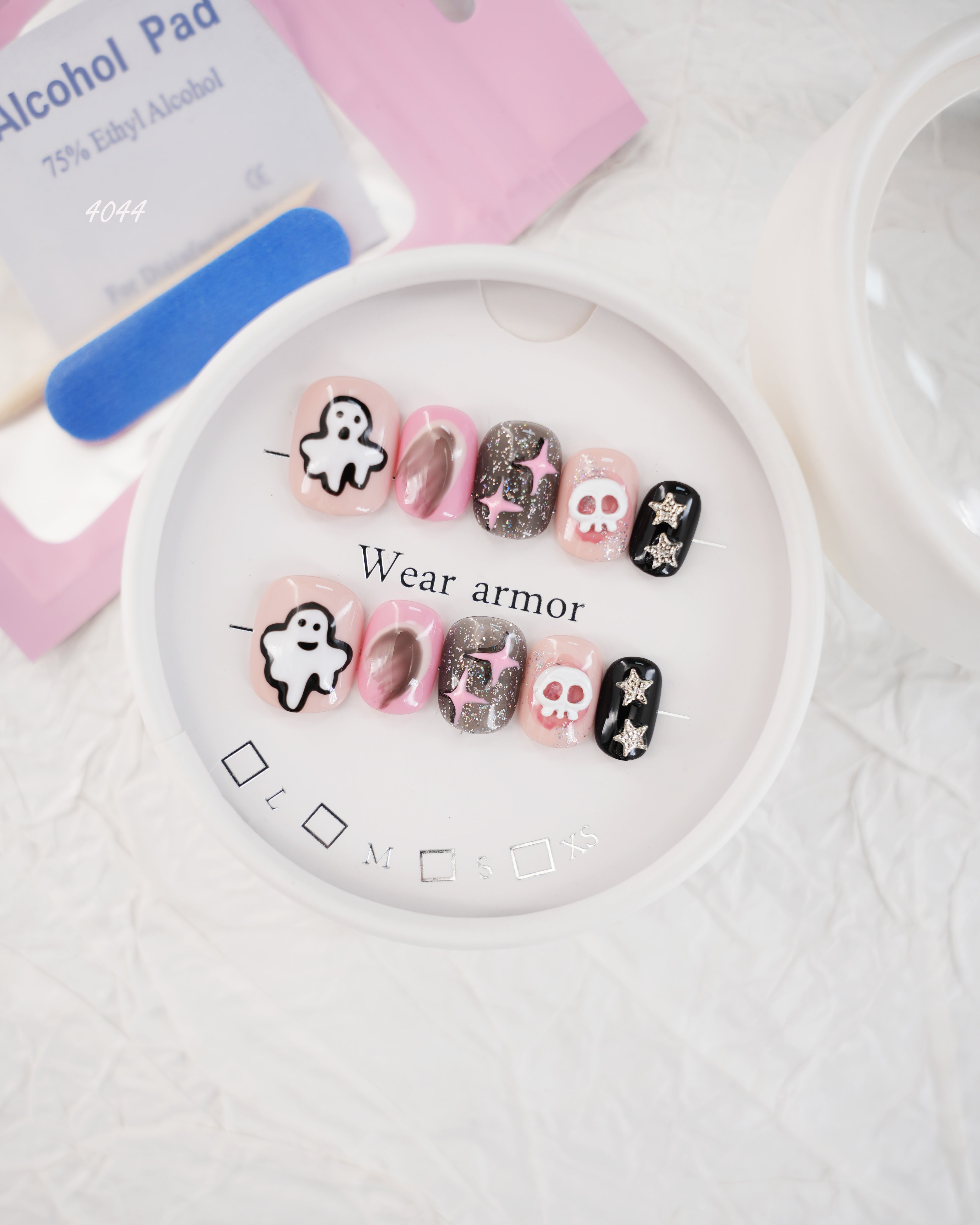 zb15..Wearable armor of various styles