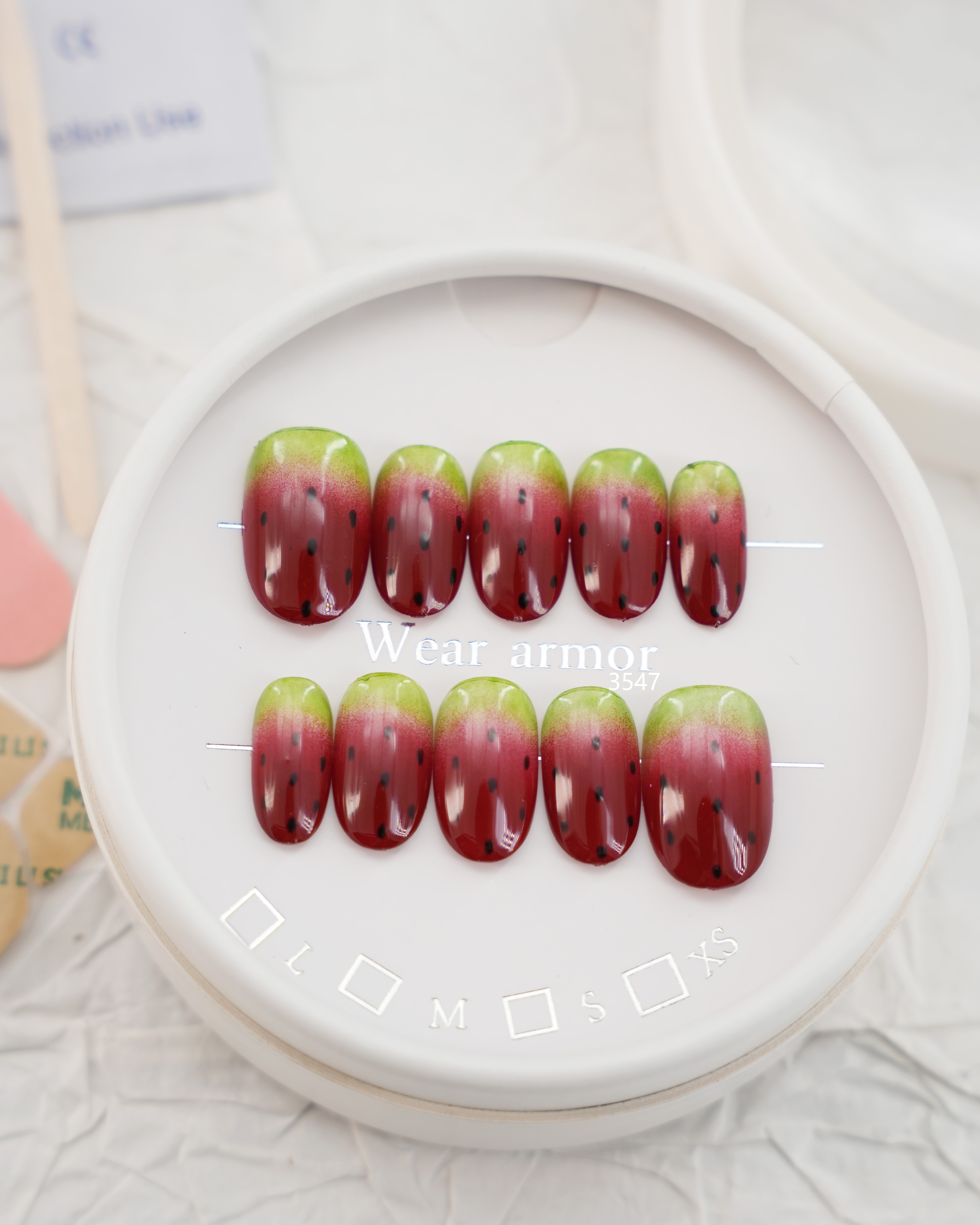 zb8..Beautiful and charming with nails