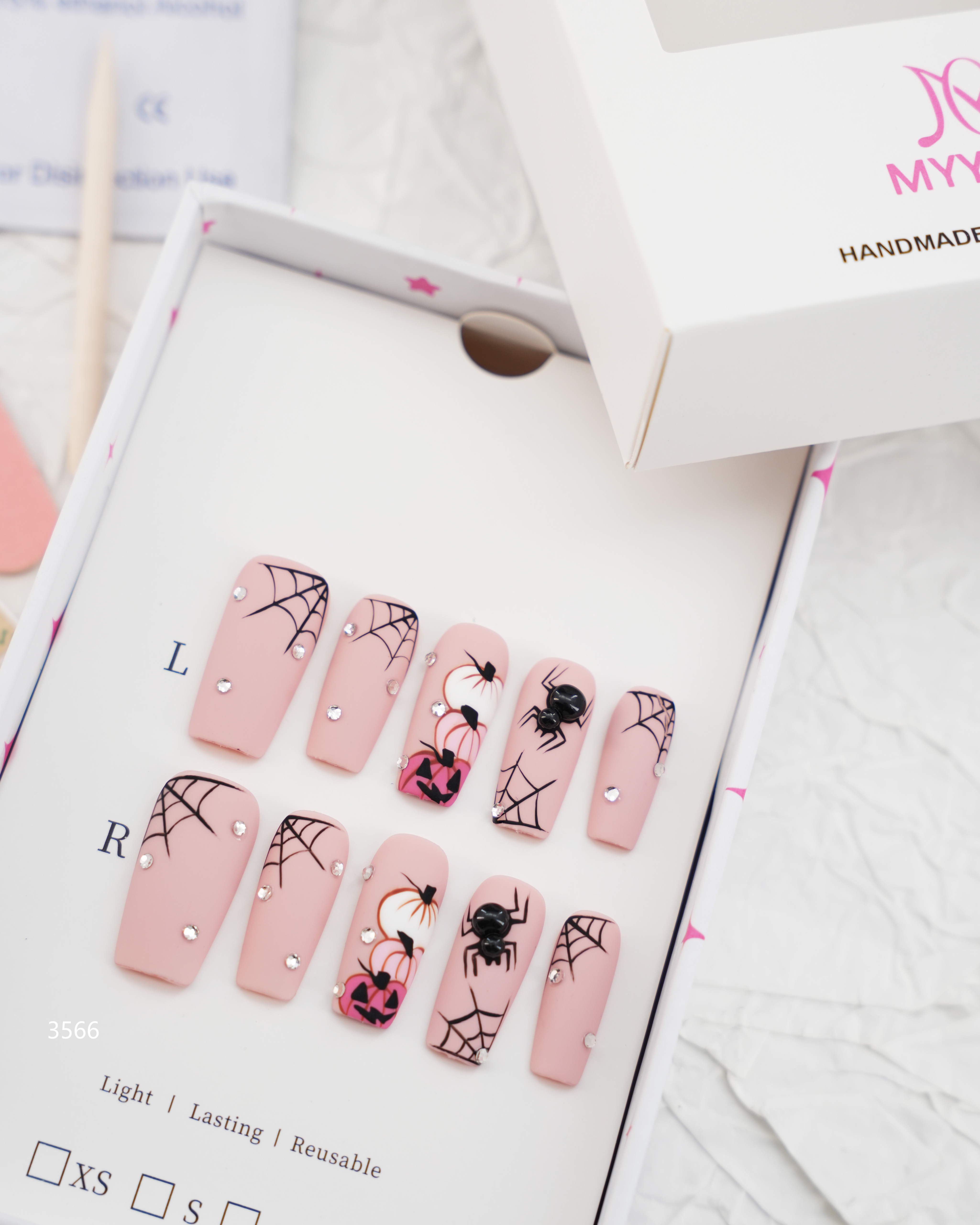 zb8..Beautiful and charming with nails